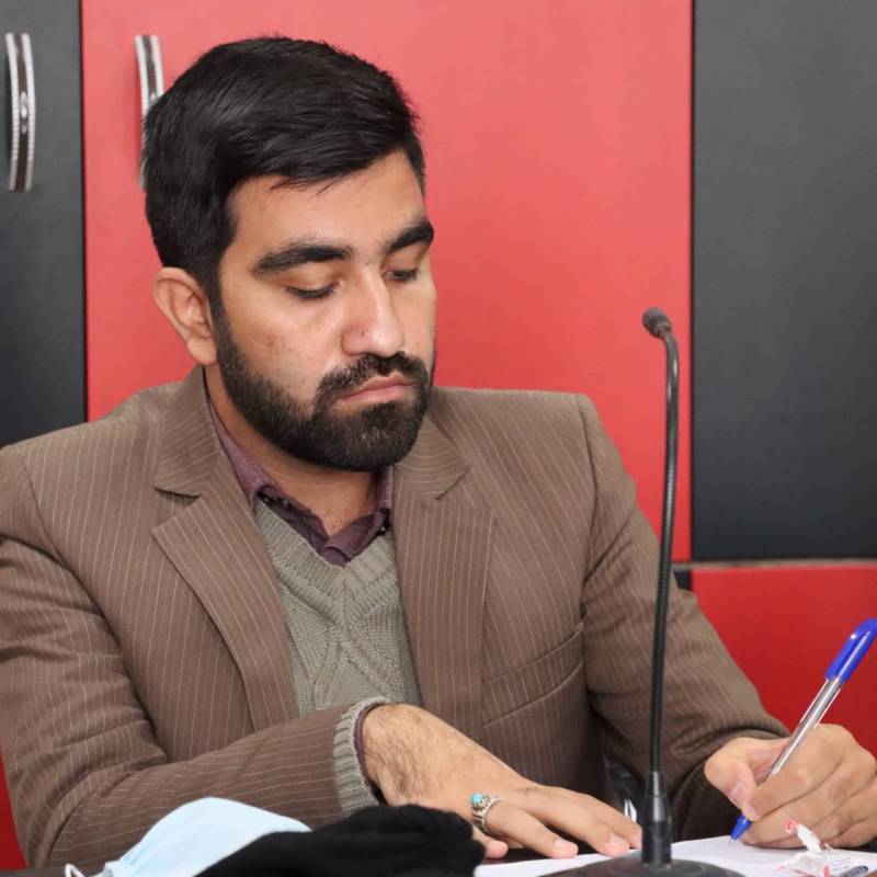 نماهنگ هیهات بر روی آنتن صدا و سیمای مرکز کرمان می رود